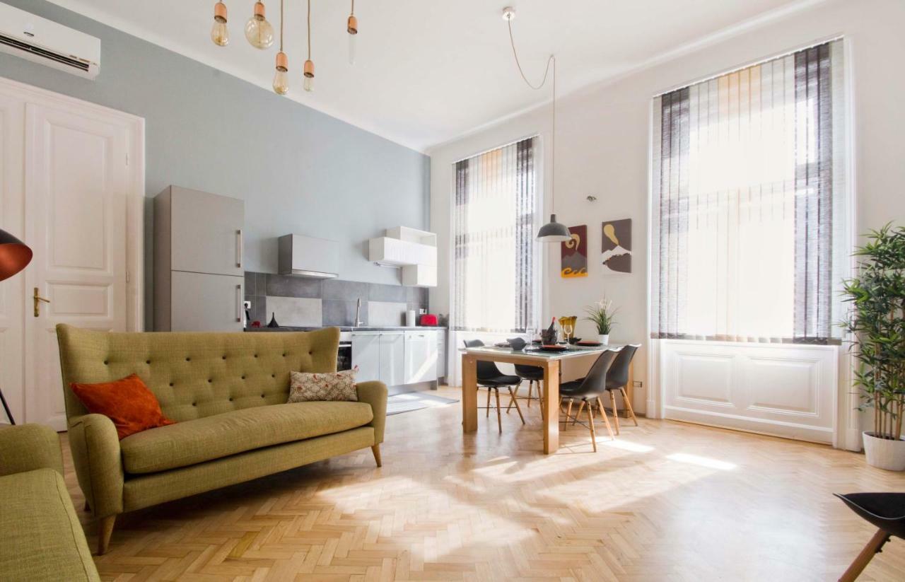 Andrassy Boulevard Budapeste Exterior foto